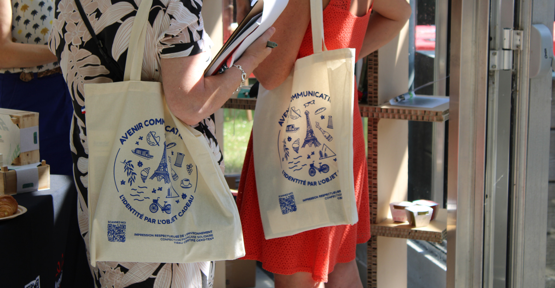 Avenir communication - ensemble d'objets medias